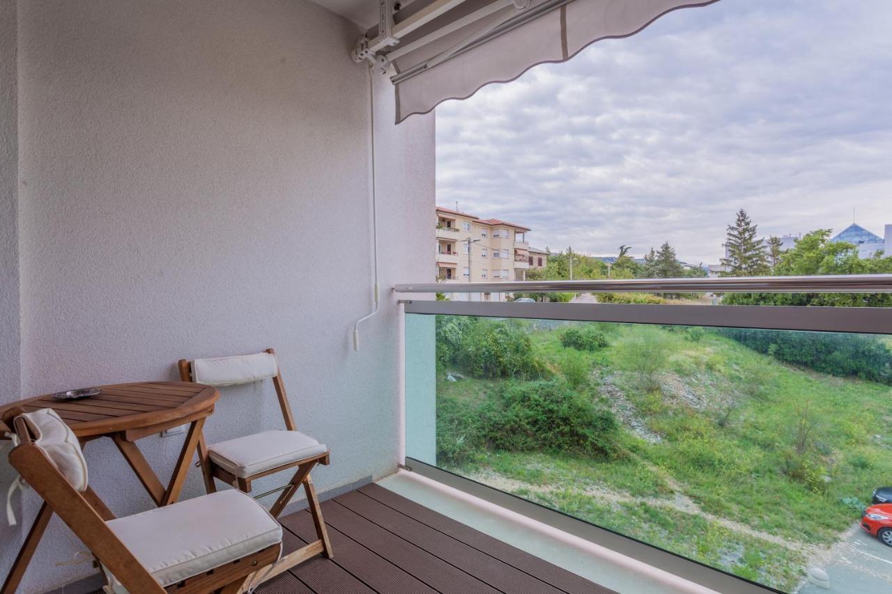 Apartman Laura ริเยกา ภายนอก รูปภาพ