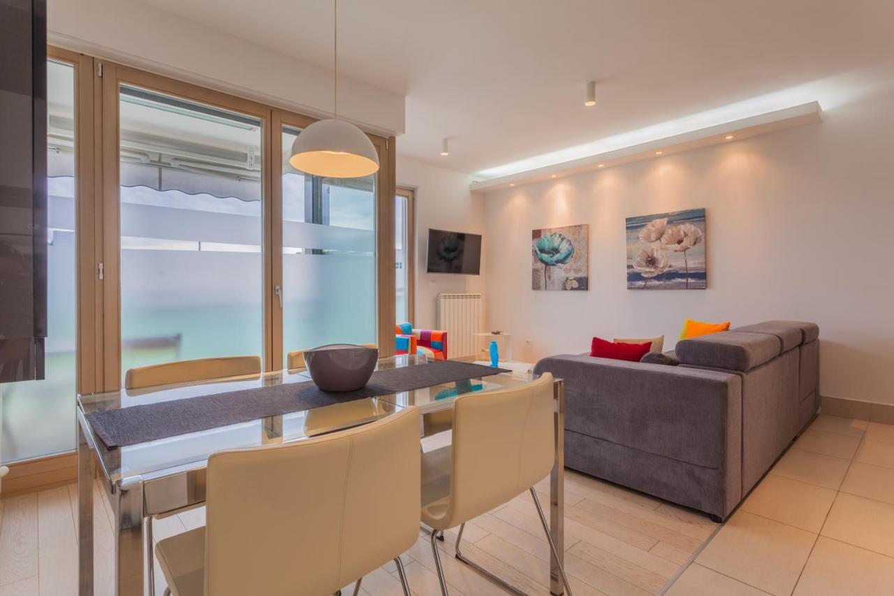Apartman Laura ริเยกา ภายนอก รูปภาพ